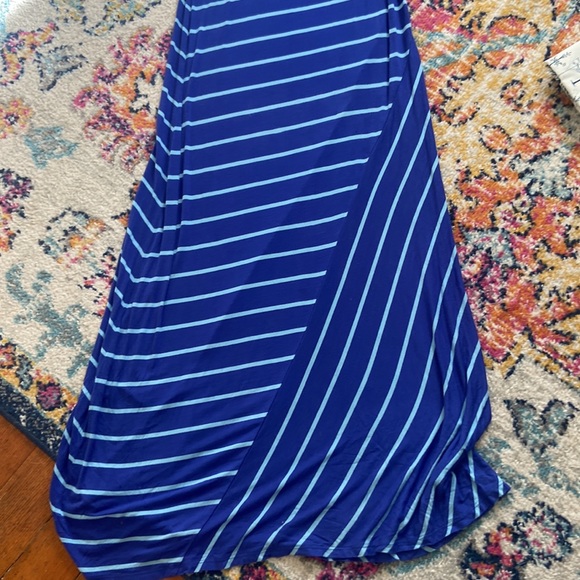 Lightly worn Kensie Asymmetrical Maxie! Perfect for Summer! - Picture 2 of 3